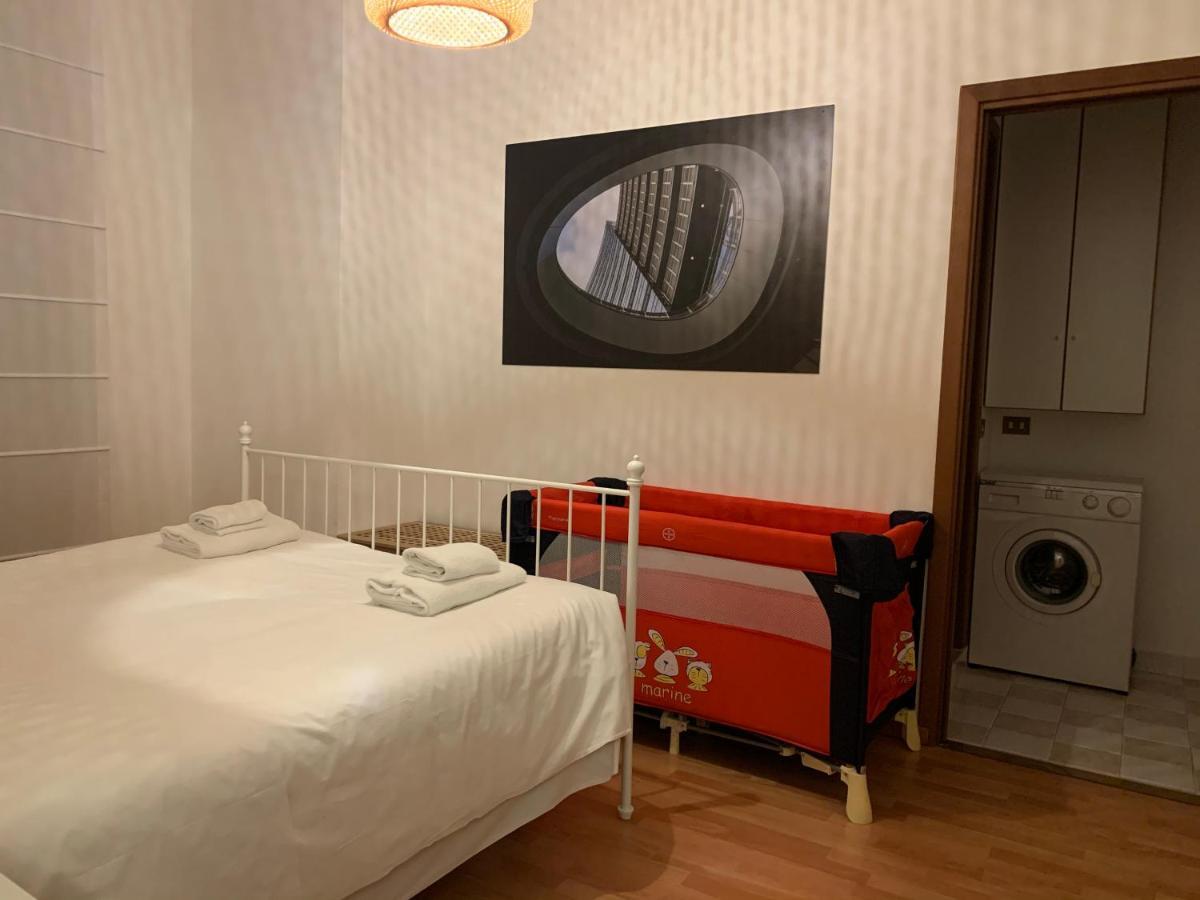 Cozy Central Flat - Porta Romana - Duomo Milan Exterior photo